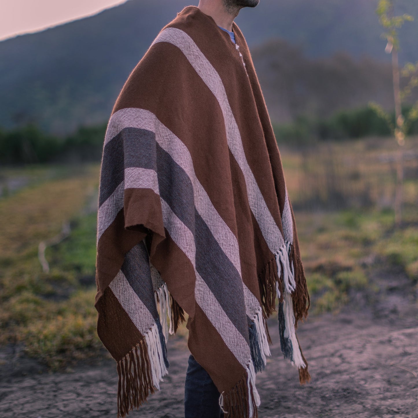 Poncho Miñiques