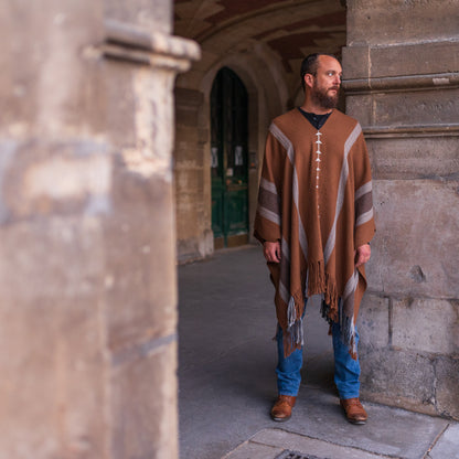Poncho Miñiques