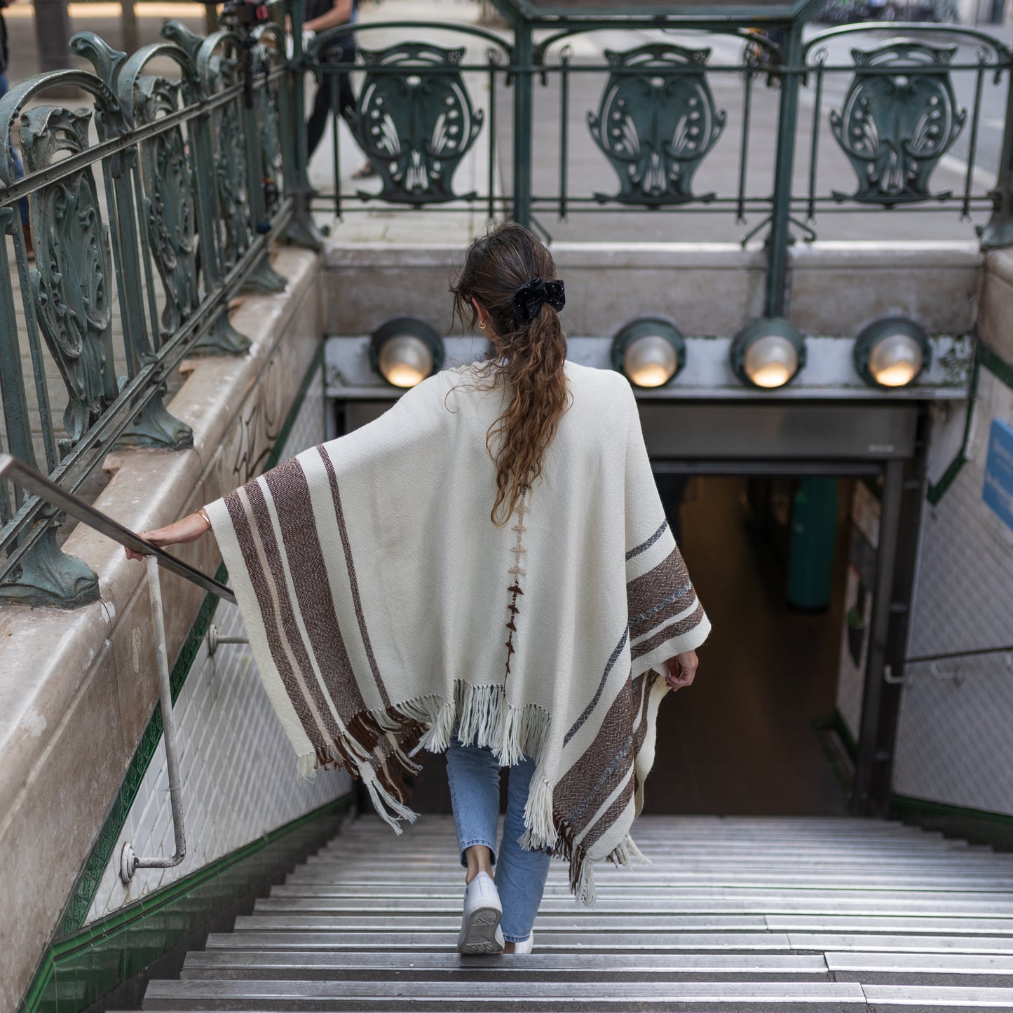 Linzor Poncho